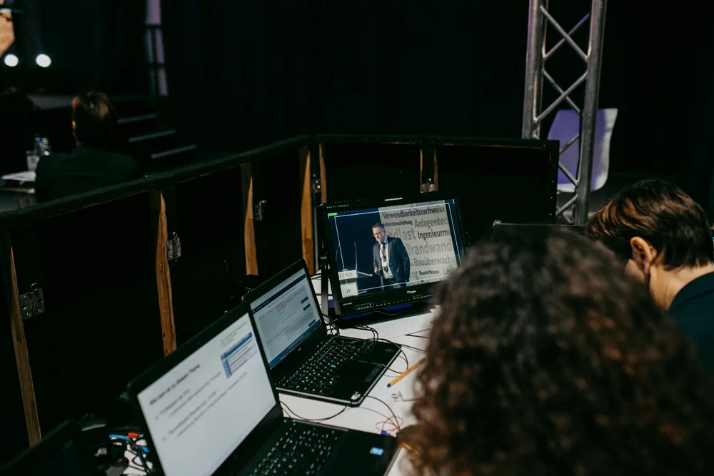 EIPOS Sachverständigentage Brandschutz 2021 - Einblick hinter die Technik der Onlineübertragung