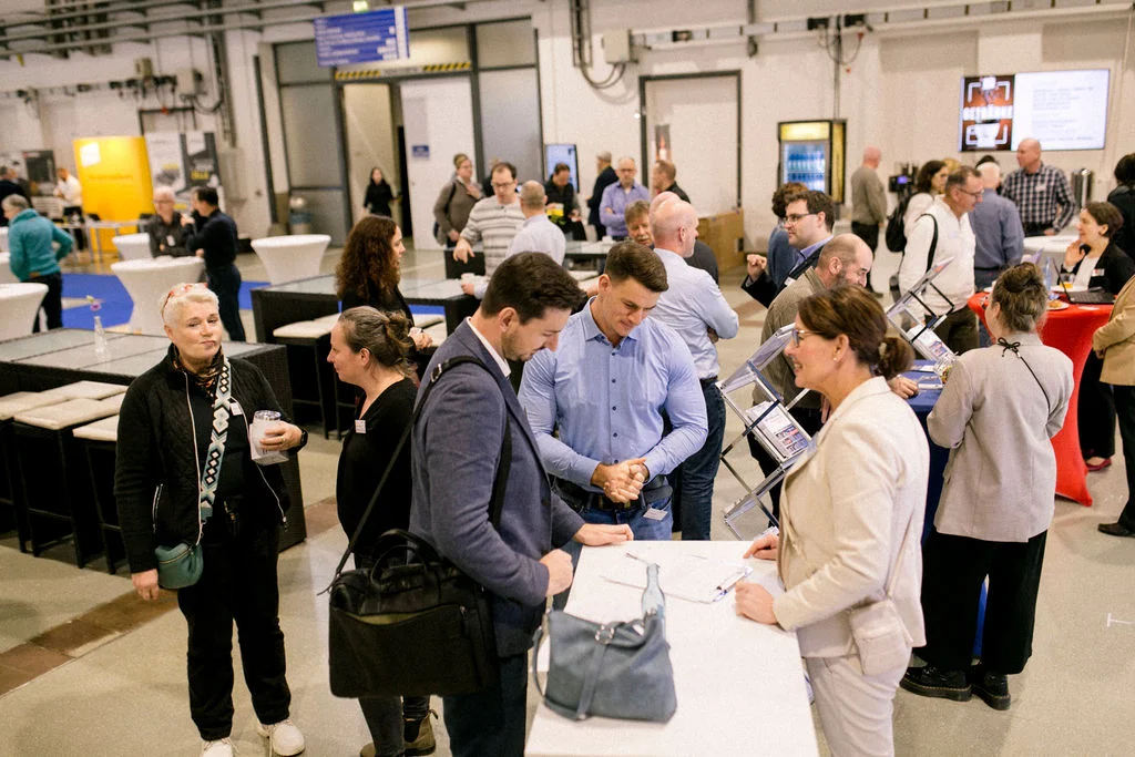 Gespräche mit Teilnehmern